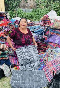 「🇬🇹ソロラ町の金曜市」